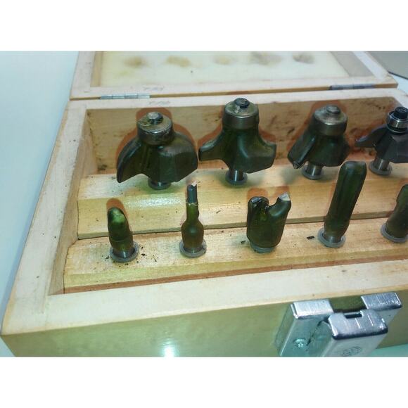 10 Router Bits In Case - Most - NEW - 4 with Ball Bearing Guides - Picture 11 of 12